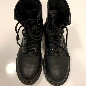 Doc Martens 1460 Classic Black Boot